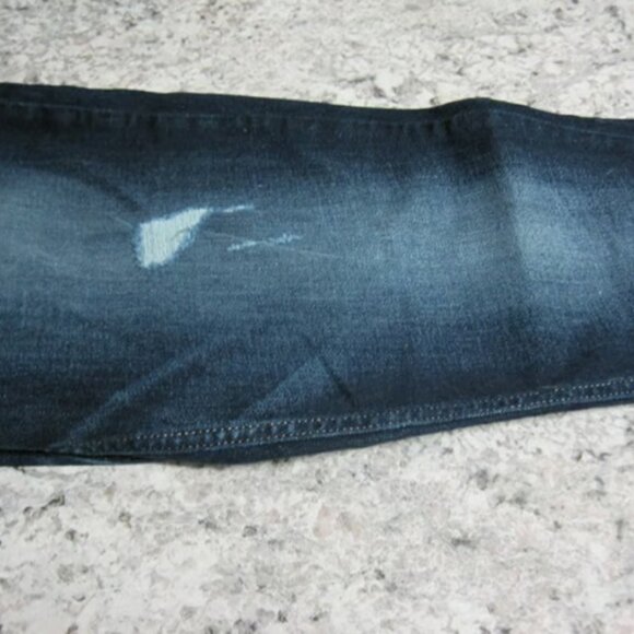 Maurices Regular Boyfriend Jeans Distressed Button Fly Mid Rise Size 4 NWT - Picture 6 of 10